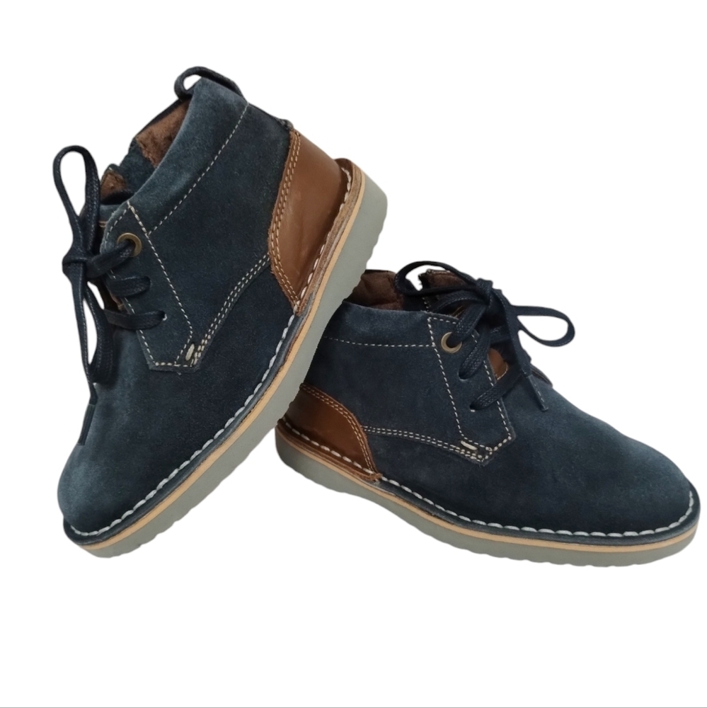 Florsheim Unisex-Child Navigator Dress Casual Chukka Boot Child Kids size 11M •